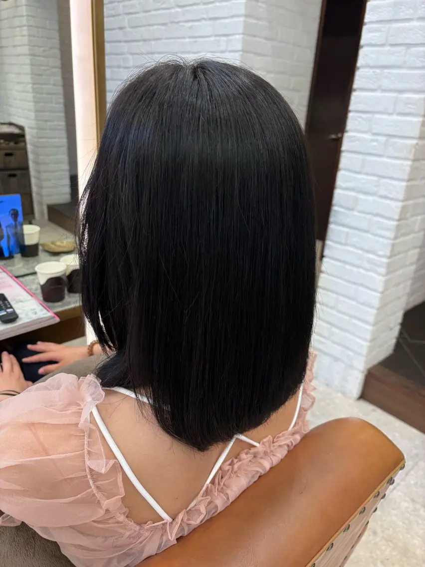 ミディアム ヘアカラー 湯浅 菜月のヘアスタイル