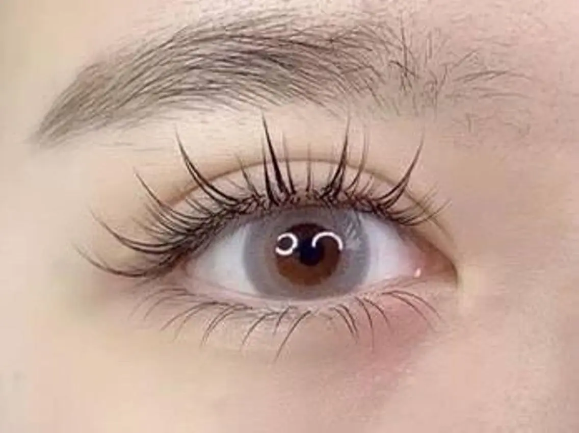 マツエク・マツパ 束感まつ毛 eyelist MIKAのマツエク・マツパデザイン