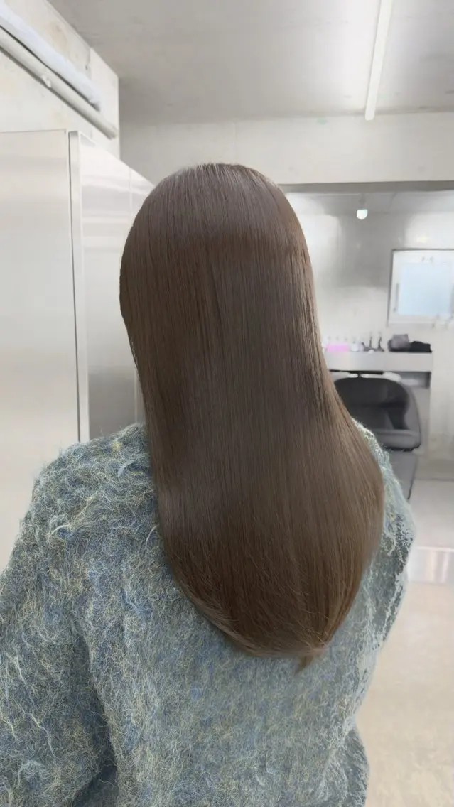 ロング カラー ベージュカラー 透明感カラー オリーブベージュ カット ヘアカラー トリートメント 高橋大樹/グレー ジュ/ブリーチなしのヘアスタイル