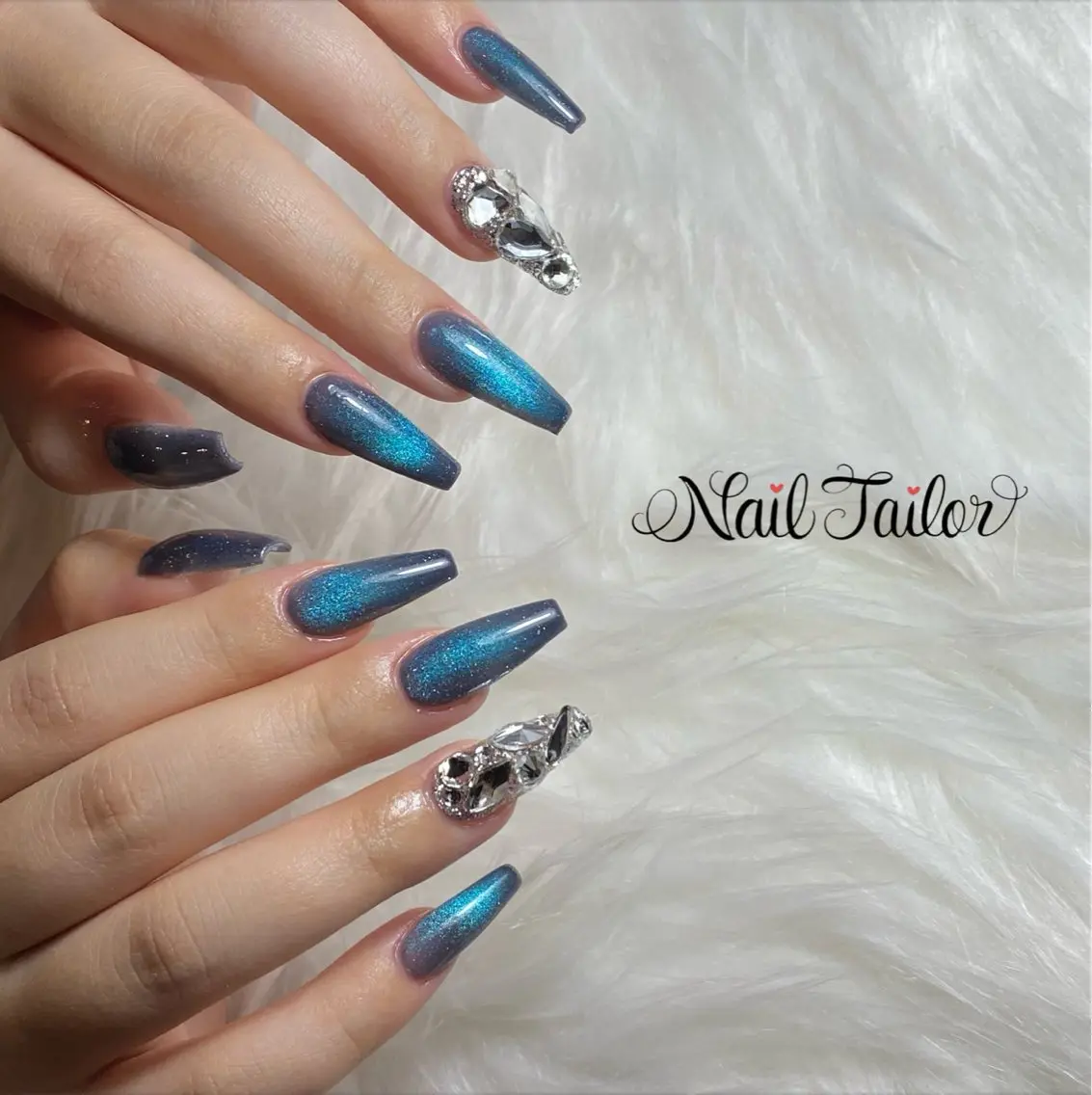 ネイル ブルー 長さ出し ロングネイル マグネットネイル ワンカラーネイル ハンドネイル NailTailor ネイルテイラーのネイルデザイン