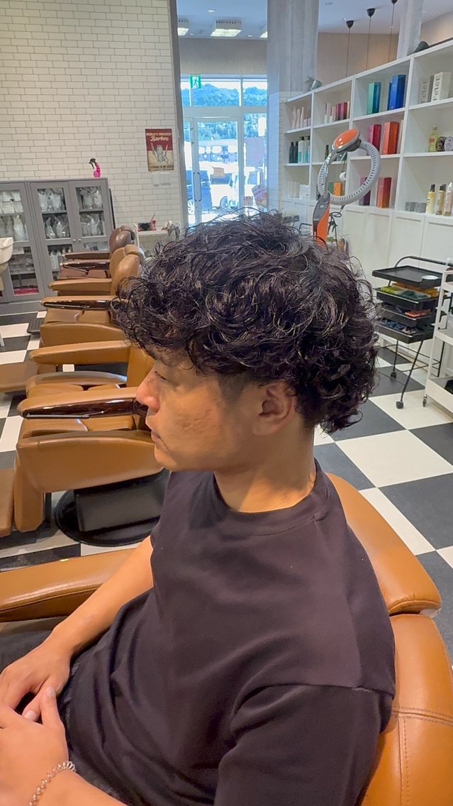 パーマ メンズ 山中 悠人のヘアスタイル