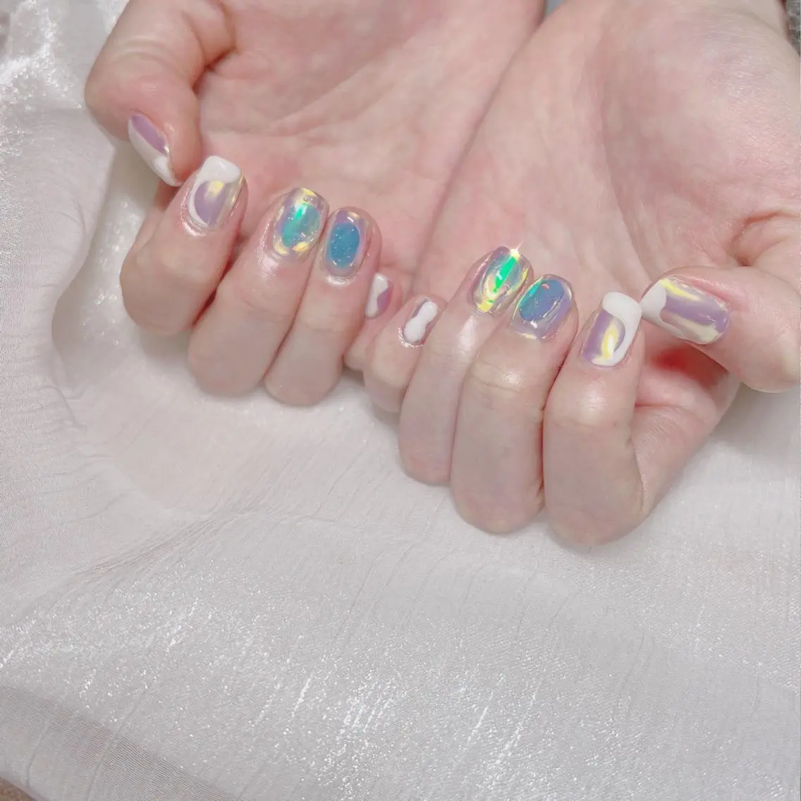 ネイル オーロラネイル フットネイル フレンチネイル ジェルネイル 韓国ネイル ハンドネイル ハンドケア 【ENサロン】 Rei💜Nailのネイルデザイン