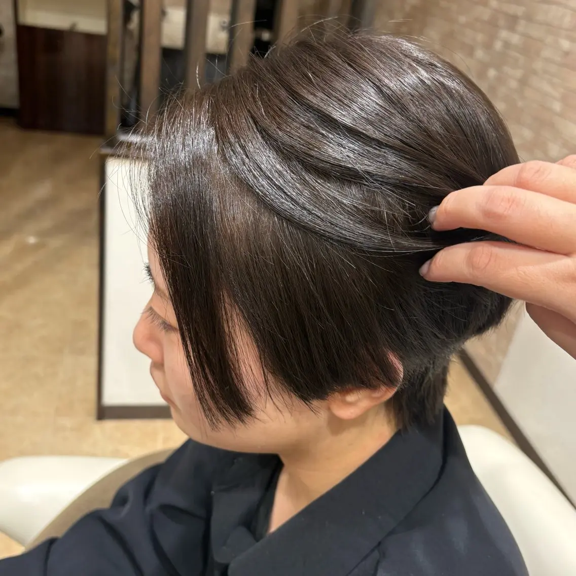 ショート カット ヘアカラー 衛藤 澄玲のヘアスタイル