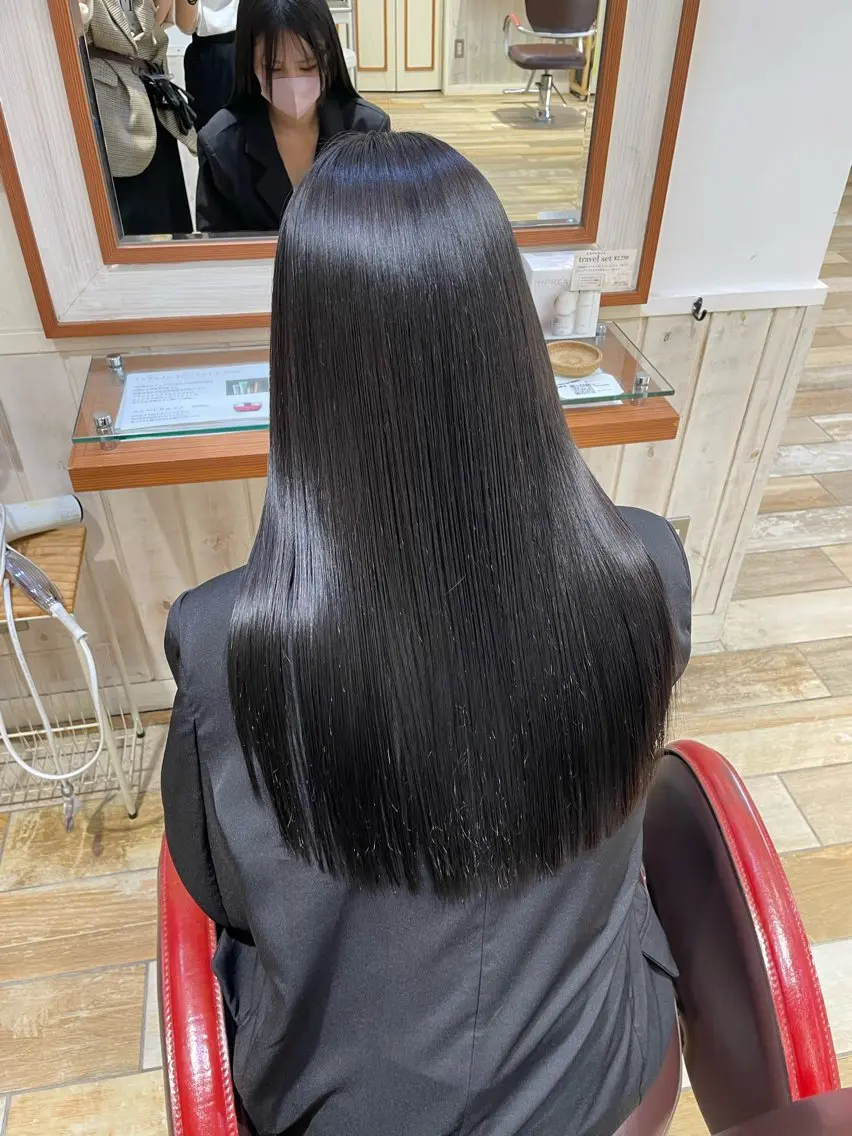 ロング パーマ 縮毛矯正 clan .のヘアスタイル