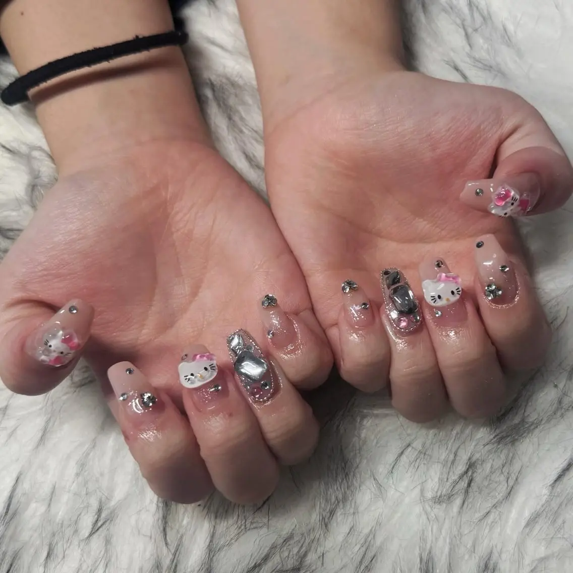 ロング ハンドネイル mao .のネイルデザイン