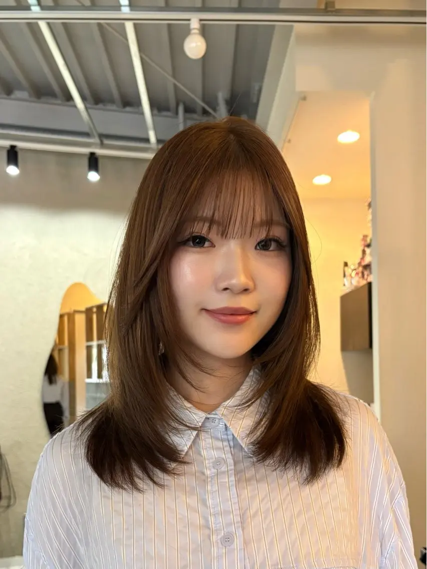 ミディアム レイヤーカット カット 浦野 未来のヘアスタイル