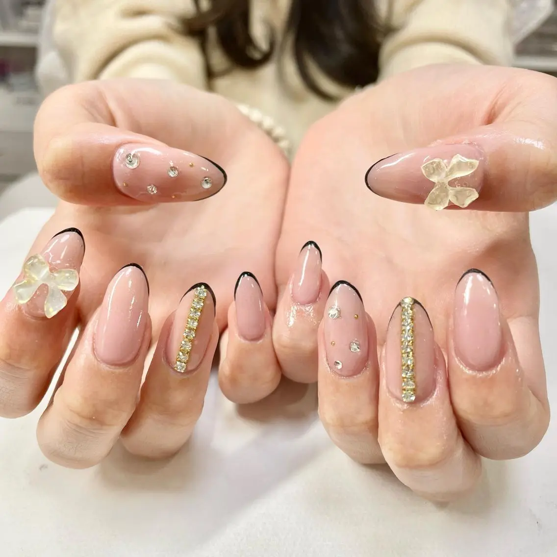 ネイル オーロラネイル リボン ハンドネイル フットネイル 🎀AYAKO 🎀中韓ネイルのネイルデザイン