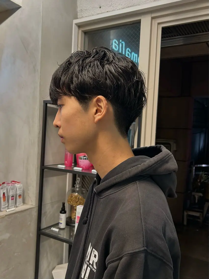 パーマ メンズ lomalia moekaのヘアスタイル