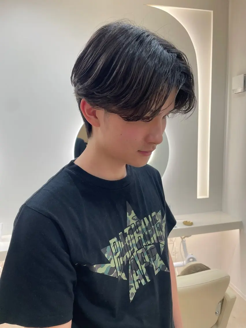 メンズ センターパート カット ANCHORウェリナ NOZOMIのヘアスタイル