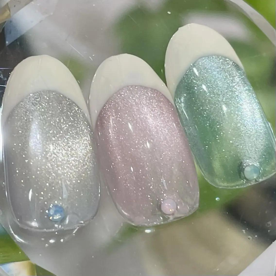 ネイル ブルー グリーン マグネットネイル ピンク ストーンネイル ハンドネイル Ricnail☾ ayanoのネイルデザイン