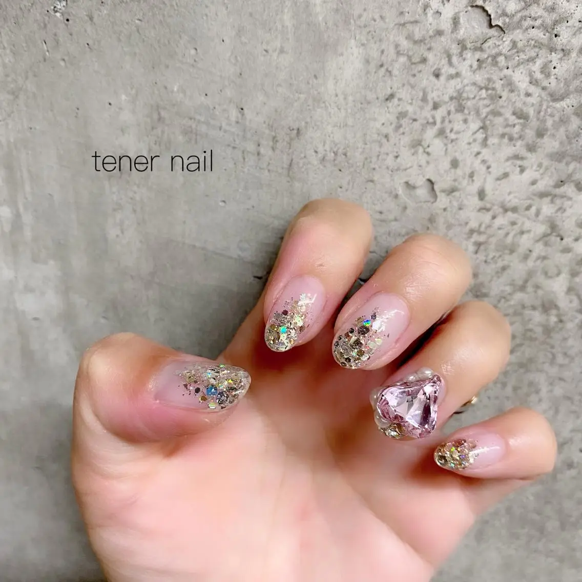 ネイル ハート キラキラネイル テネルネイル tener nailのネイルデザイン