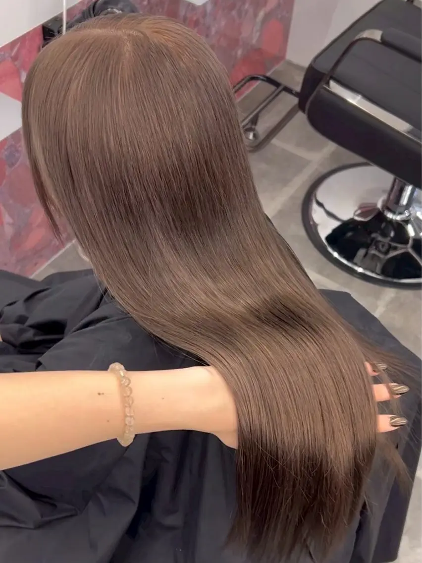 ロング PELE SAKAE さやかのヘアスタイル