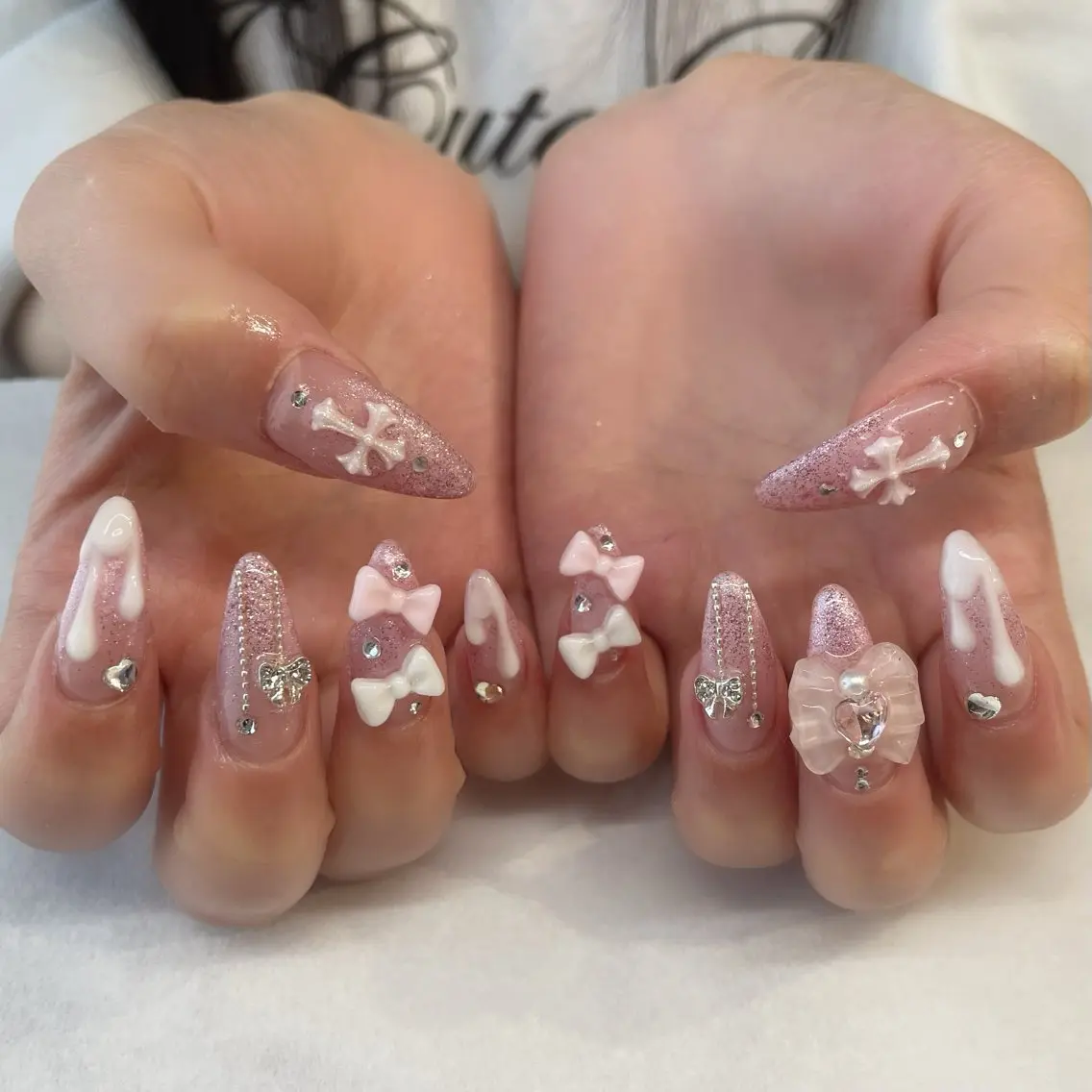 ネイル ハンドネイル 💎🐰 saki. m 🐰💎のネイルデザイン