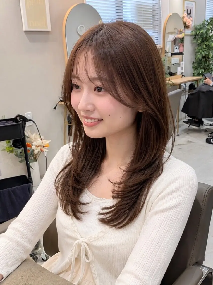 ロング レイヤーカット 小顔カット カット ヘアカラー -Cream- クリーム町田店のヘアスタイル