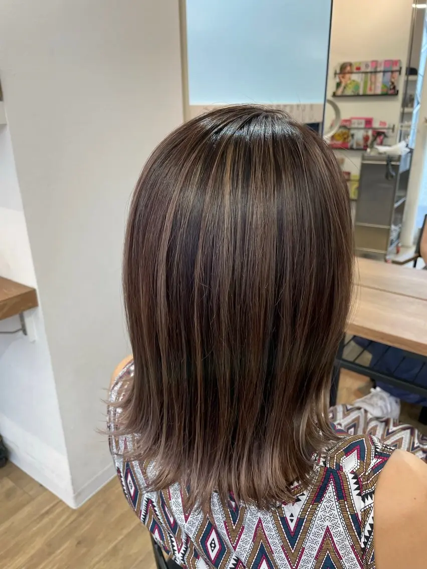 ミディアム ヘアカラー 天谷 桂子のヘアスタイル