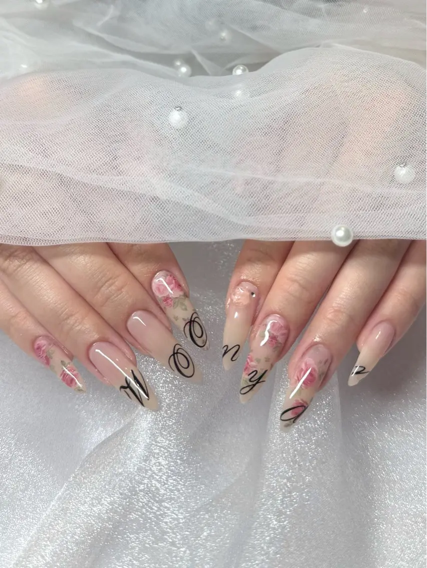 ネイル アートネイル ハンドネイル Hal nail Nanamiのネイルデザイン