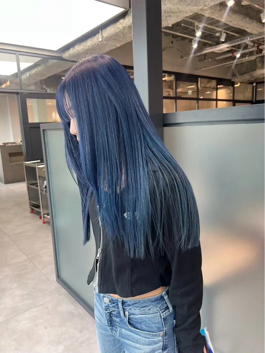 カラー ブリーチ ブルーカラー 透明感カラー デザインカラー ハイトーンカラー ブリーチカラー/ ruiruiのヘアスタイル
