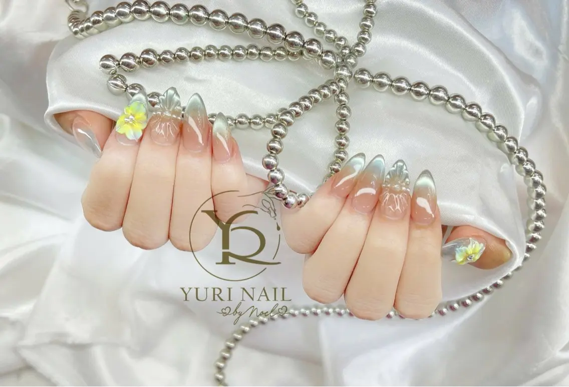 ネイル チークネイル フットネイル フレンチネイル グラデーション キラキラネイル ハンドネイル フットネイル ハンドケア YURI Nail Funabashiのネイルデザイン