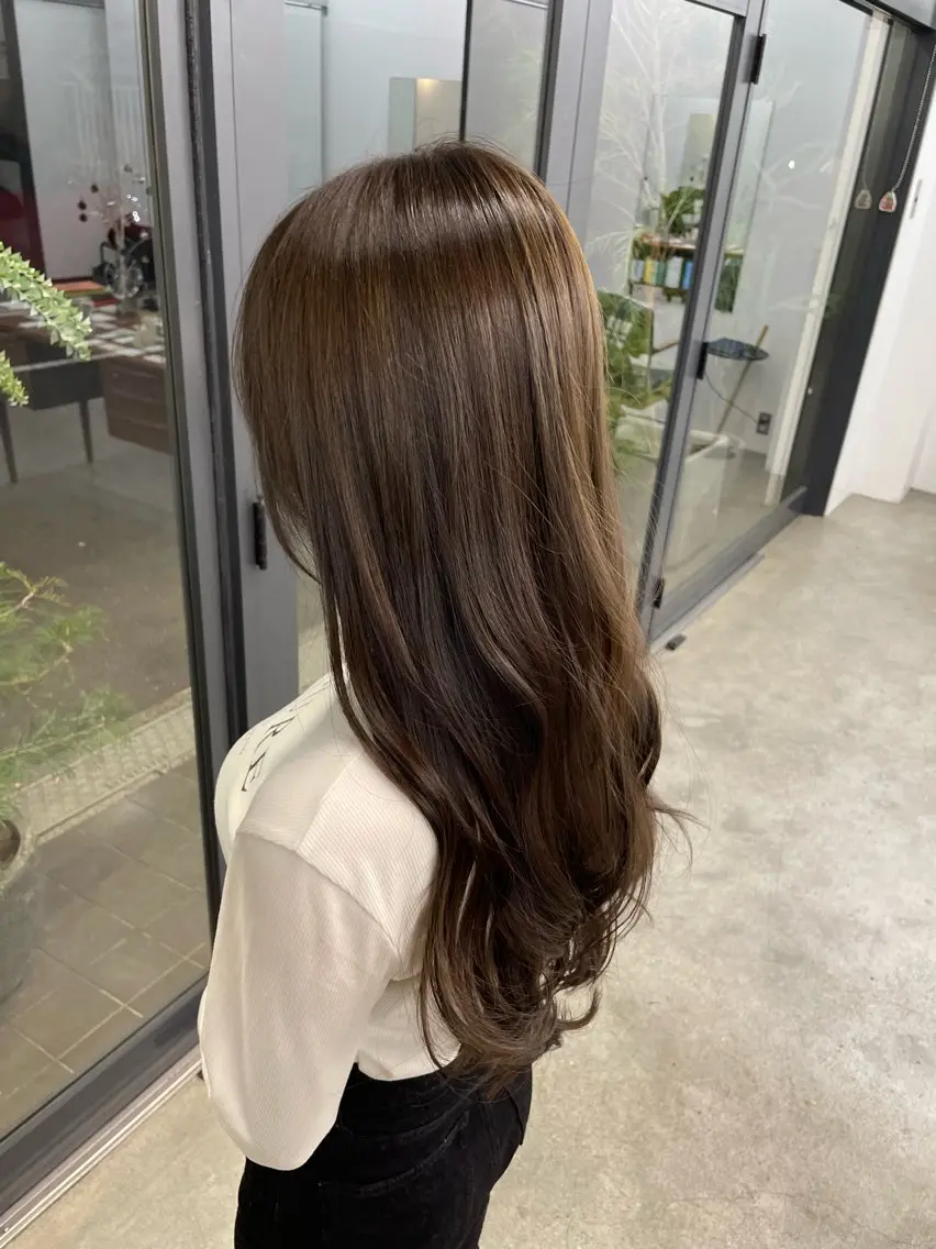 ロング カラー ブラウンカラー 透明感カラー ハイライトカラー ハイライト ヘアカラー 【お洒落パーマ】 Elme　肥塚康汰郎のヘアスタイル
