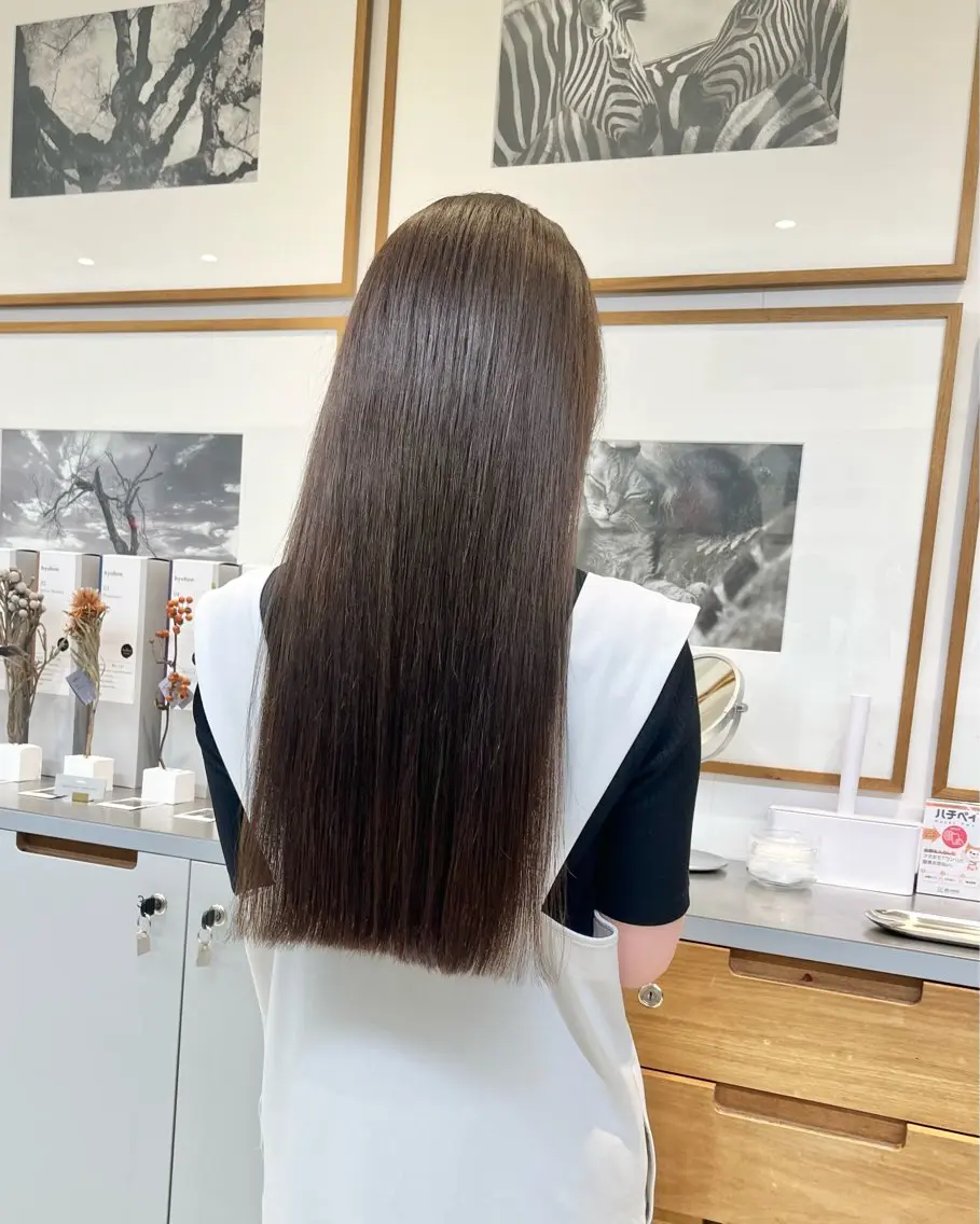 セミロング カラー ベージュカラー オリーブベージュ メンズ眉毛サロン⚪️ マユクリア北千住西口の眉毛・アイブロウイメージ