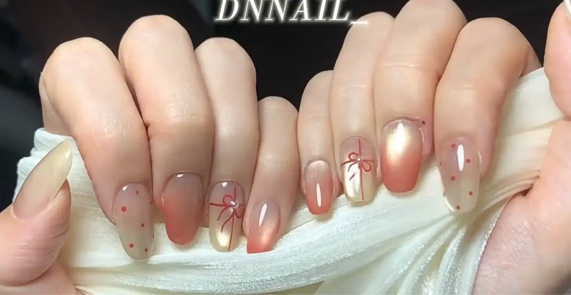ミディアム AMI Nailsalonのネイルデザイン