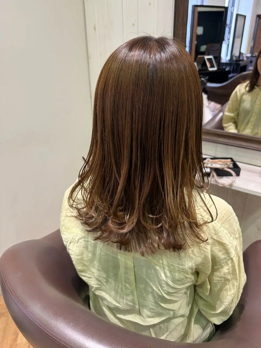 ミディアム レイヤーカット 溝口 槙里也のヘアスタイル