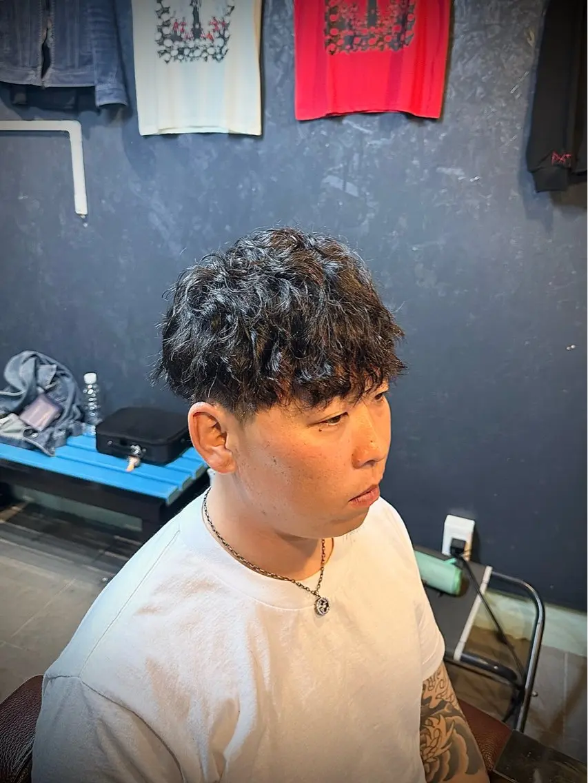 パーマ メンズ メンズパーマ ツイストスパイラルパーマ スパイラルパーマ SHINDOU RYUYAのヘアスタイル