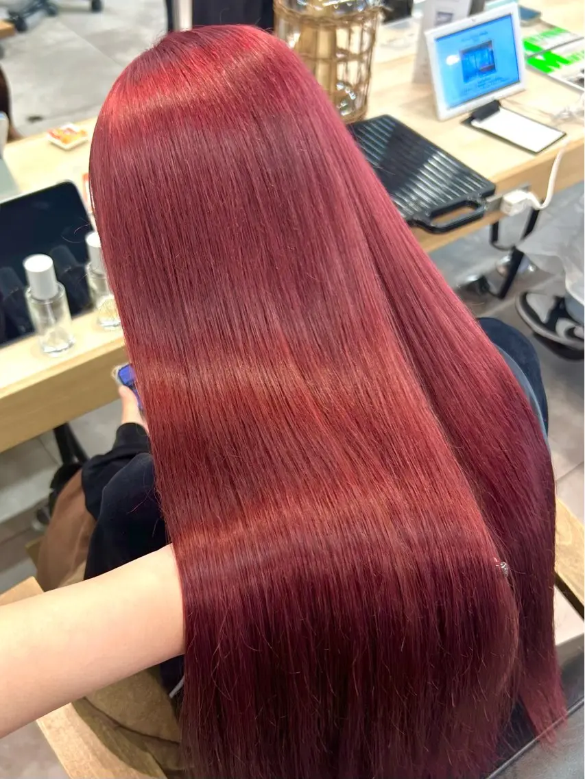 ロング ボブ 髪質改善 レイヤーカット 縮毛矯正 トリートメント トリートメント LUCK 本厚木店のヘアスタイル