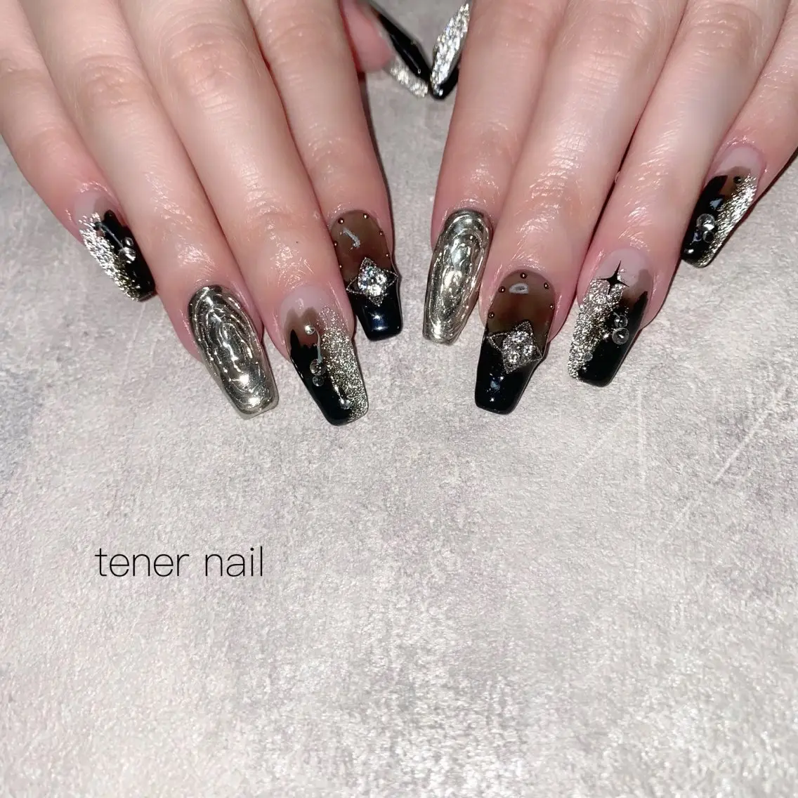 ネイル フラッシュネイル ラメ(グリッター) シルバー ハンドネイル テネルネイル tener nailのネイルデザイン