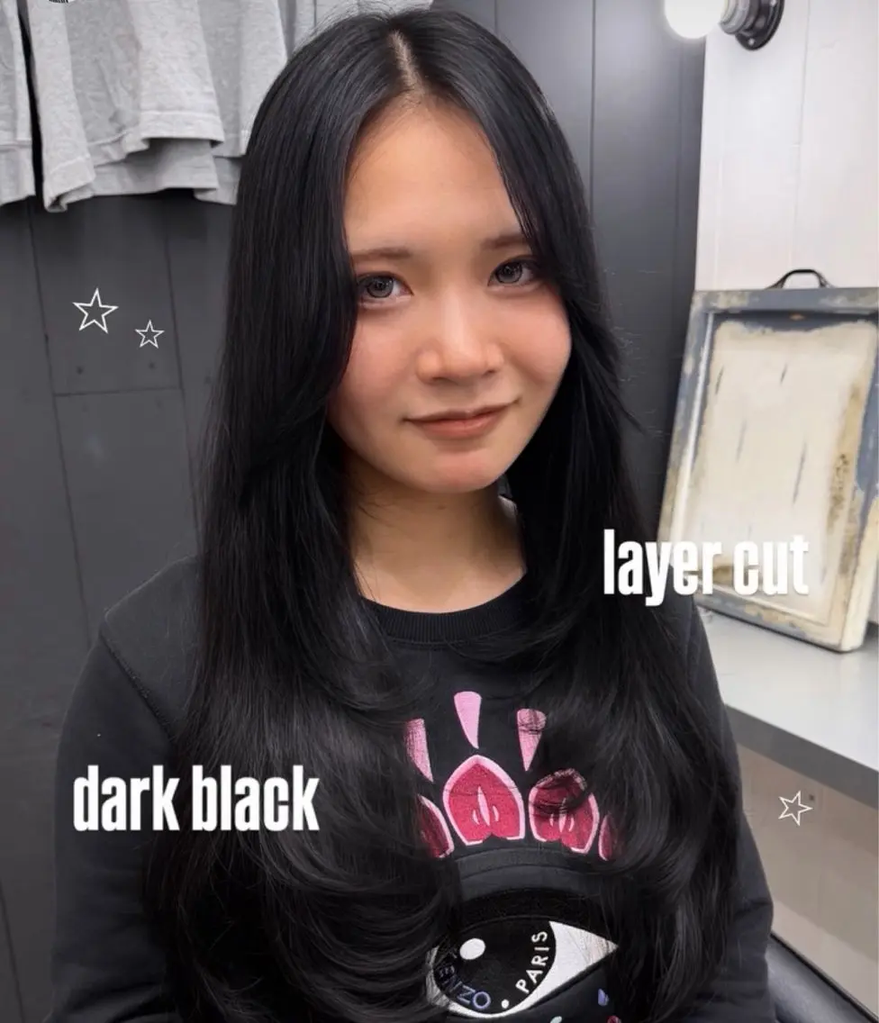 ロング ロングレイヤー レイヤーカット ロング カット ヘアカラー MIKI /縮毛矯正 /レイヤーカットのヘアスタイル