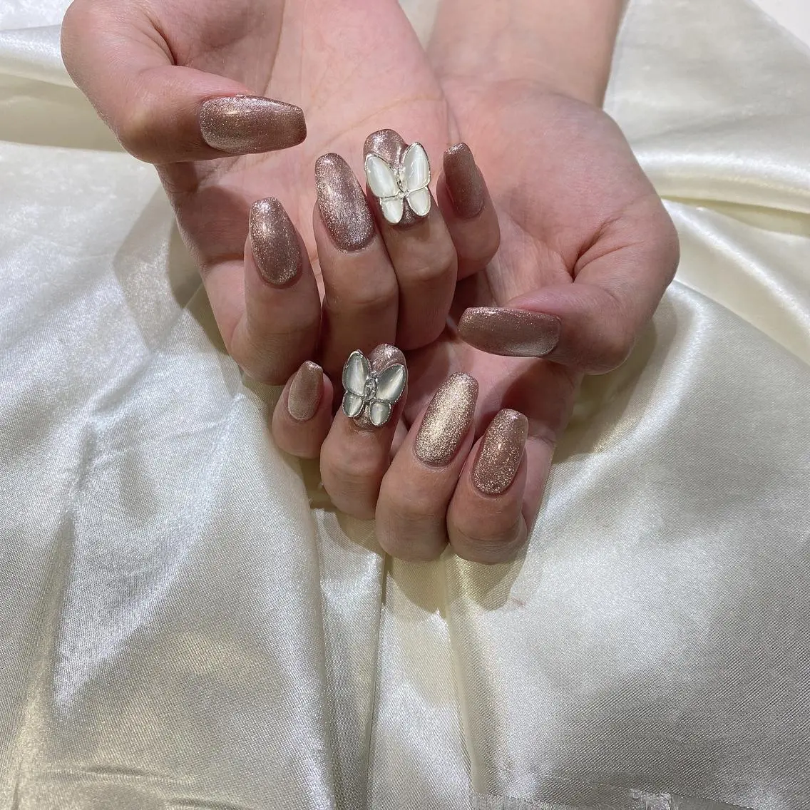 ネイル ハンドネイル 西岡 杏のネイルデザイン
