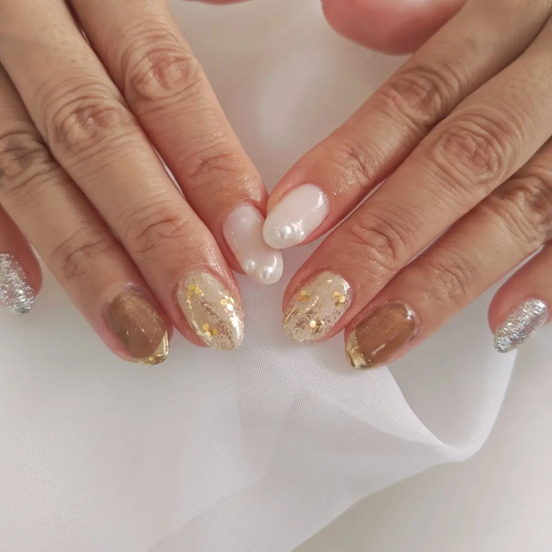 ネイル フレンチネイル レース マグネットネイル ミラーネイル ハンドネイル felicita fumi🩷のネイルデザイン