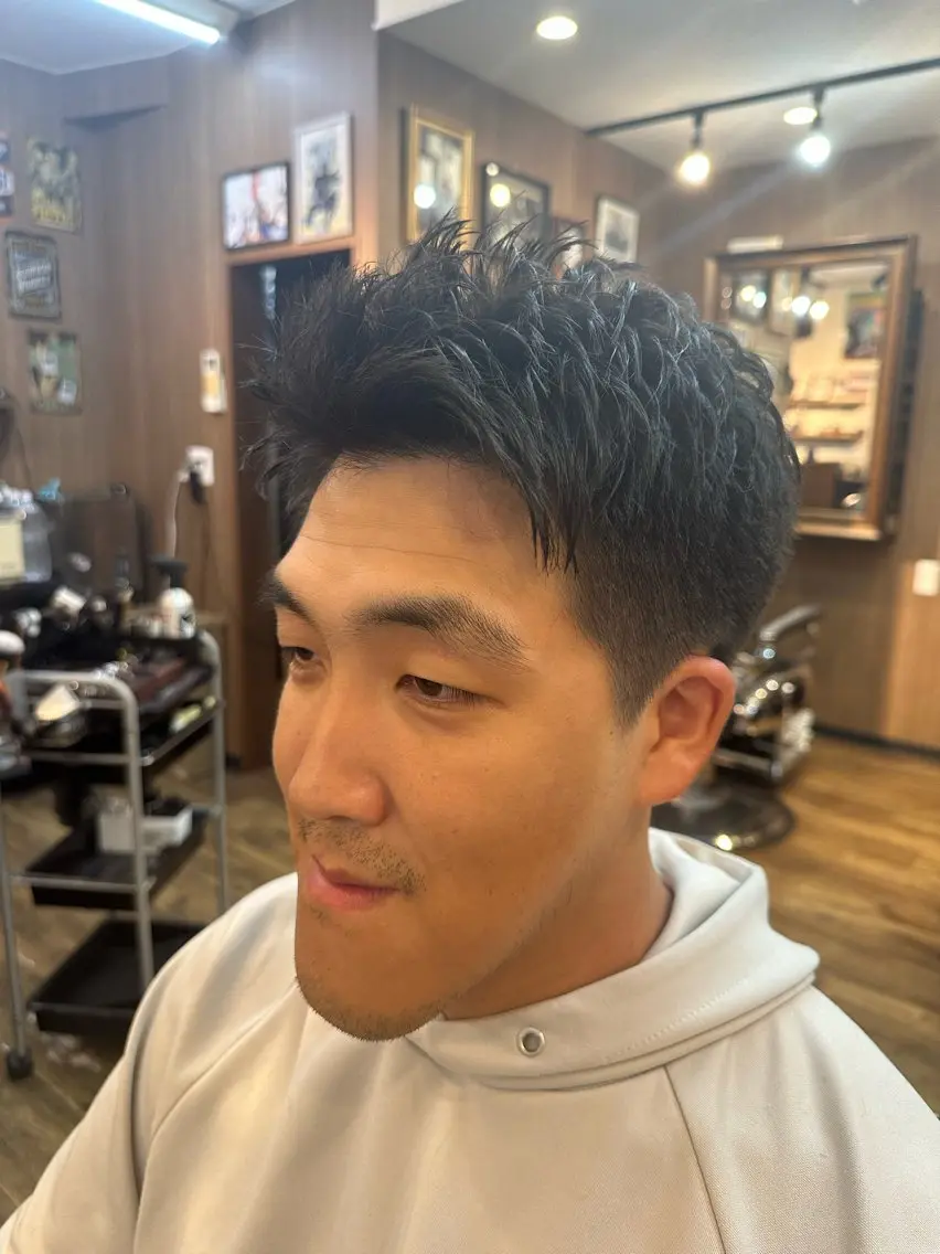 ショート メンズ アップバング 刈り上げ 小沼 晴翔のヘアスタイル