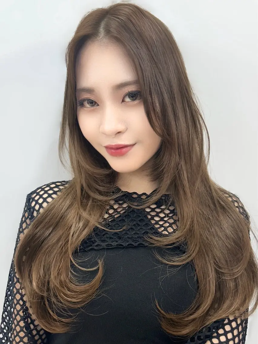 ロング カラー 艶カラー🐳🫧 サヤカ 🐳のヘアスタイル