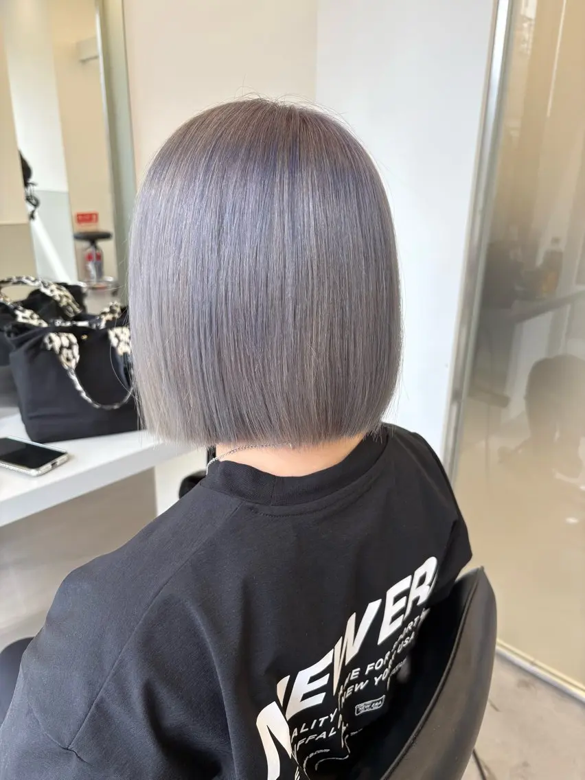ショート カラー ブリーチ ヘアカラー 天野 利咲のヘアスタイル