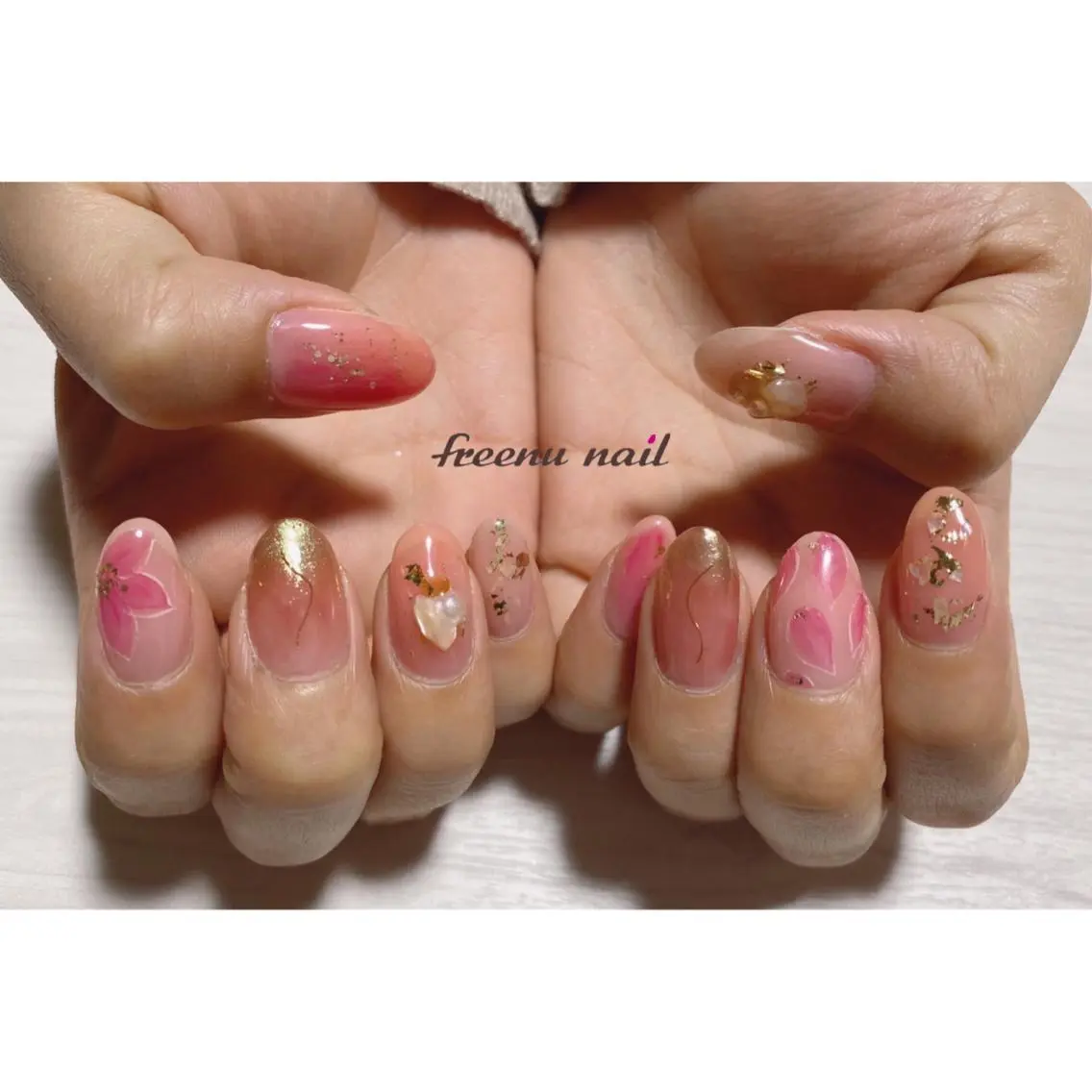 ネイル ニュアンスネイル 春ネイル freenu nail【24H】のネイルデザイン