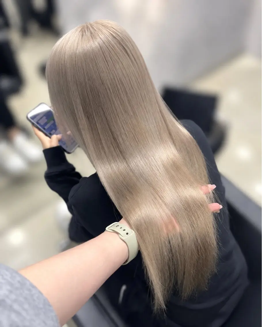 カラー ヘアカラー ハイトーンカラー‪ ‎🤍shota✨️のヘアスタイル