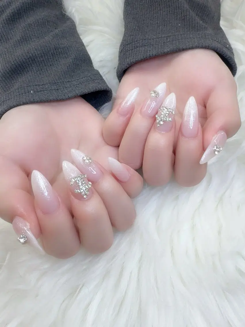 ネイル フレンチネイル 韓国ネイル マグネットネイル ニュアンスネイル オフィスネイル ハンドネイル Ha Nailのネイルデザイン