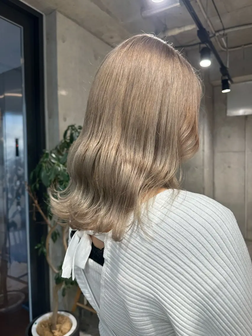 セミロング ヘアカラー 🩰✨️ダブルカラー nanako✨️🩰のヘアスタイル