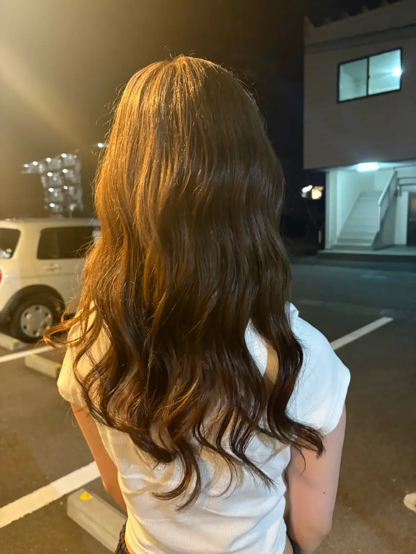 ロング カラー ブラウンカラー ヘアカラー トリートメント Lutz/ minacoのヘアスタイル