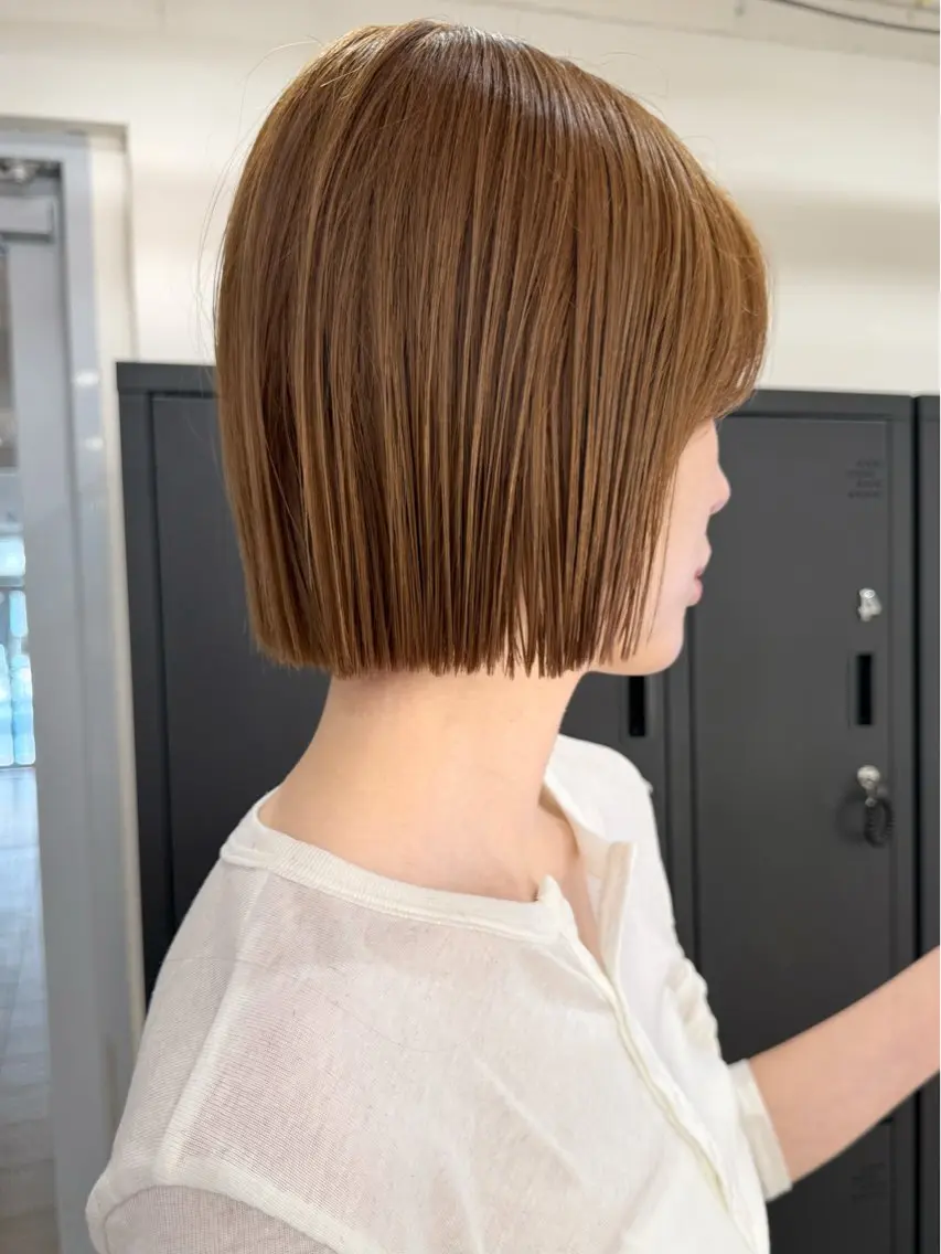 ショート カラー 切りっぱなしボブ ボブ カット ヘアカラー 切りっぱなしボブ/ ストレート須藤優真のヘアスタイル