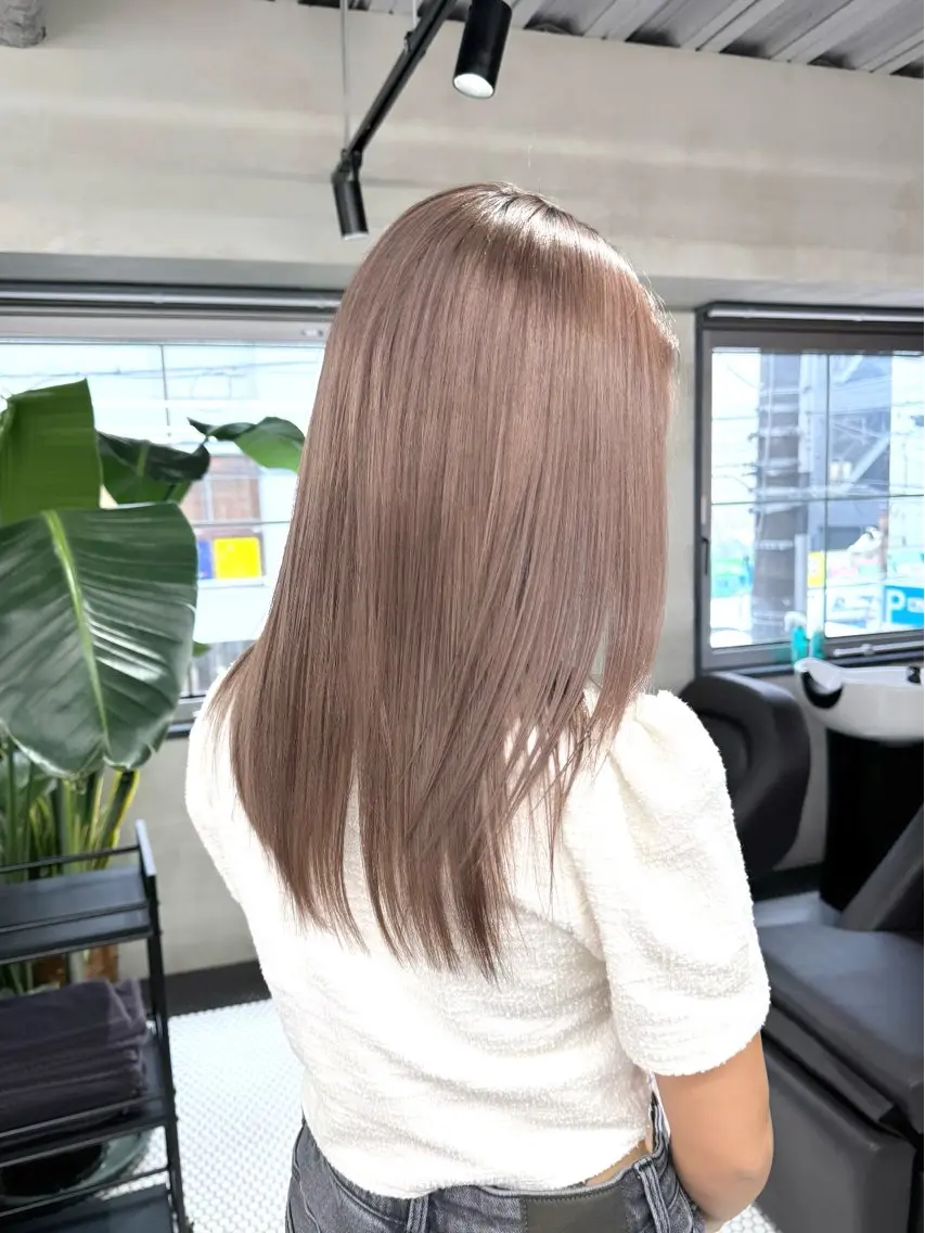 ロング カラー アッシュ ベージュカラー ブリーチ ブロンド ブラウンカラー カット ヘアカラー トリートメント ブリーチ ハイトーン 特化🌈フジタハルキのヘアスタイル