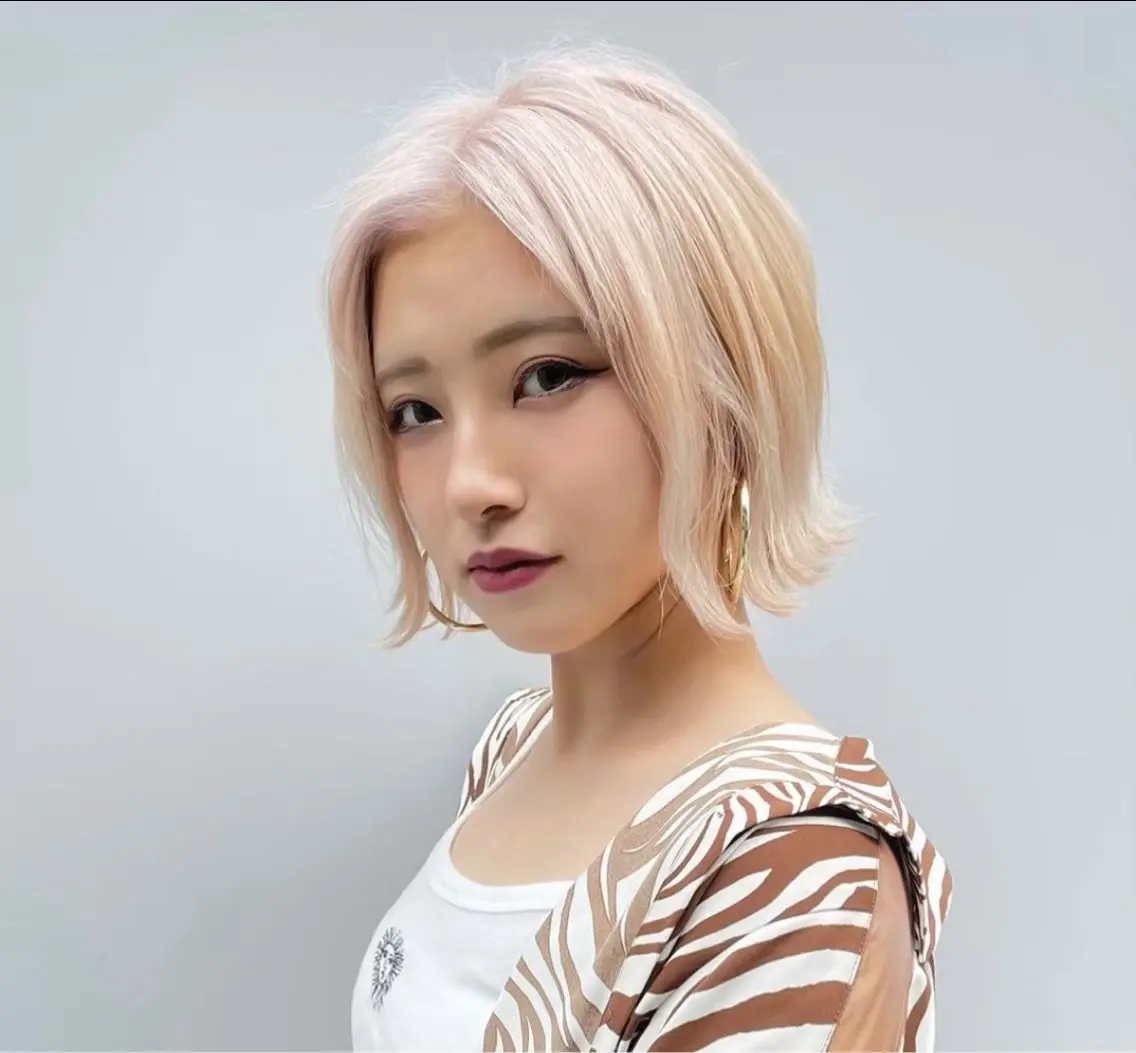ショート カット トリートメント 🦋高屋敷陸🦋 レイヤー/ハイトーンのヘアスタイル