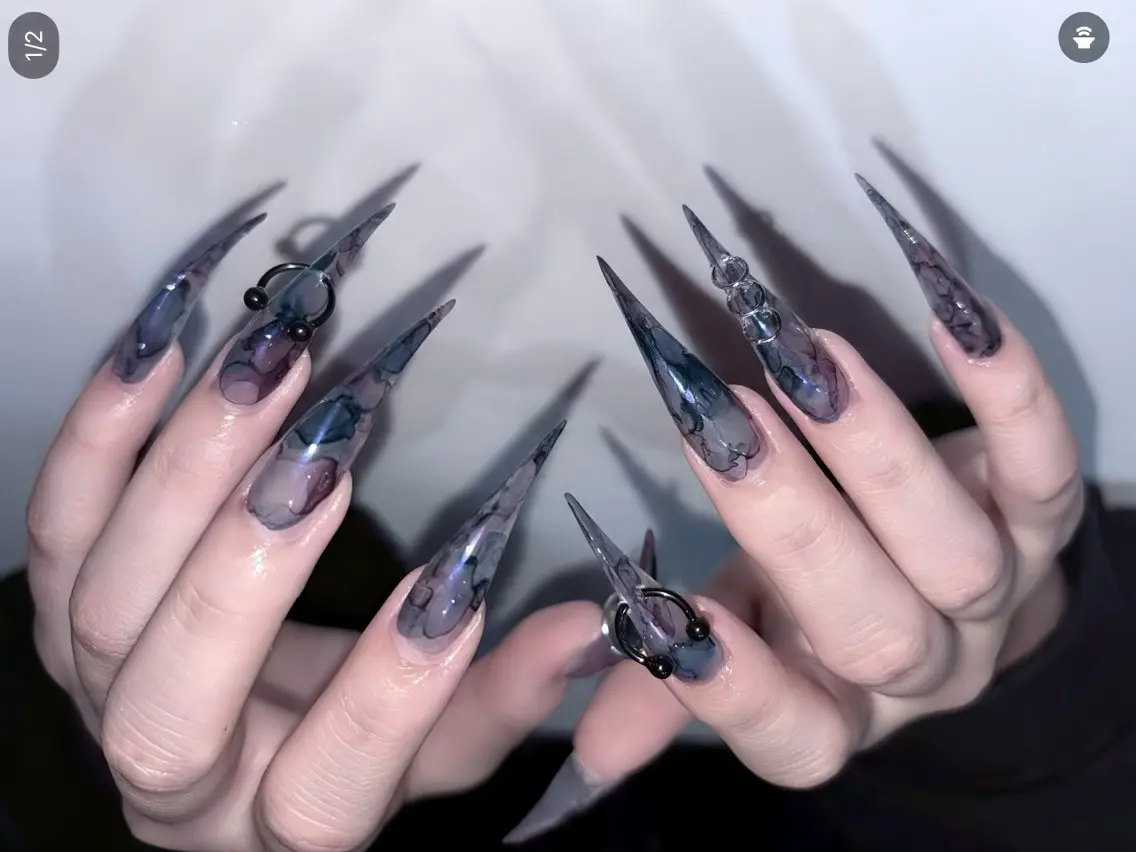 ネイル オーロラネイル ブルー フットネイル ジェルネイル 氷ネイル・うるうるネイル ハンドネイル Rin Nail 新大久保店のネイルデザイン