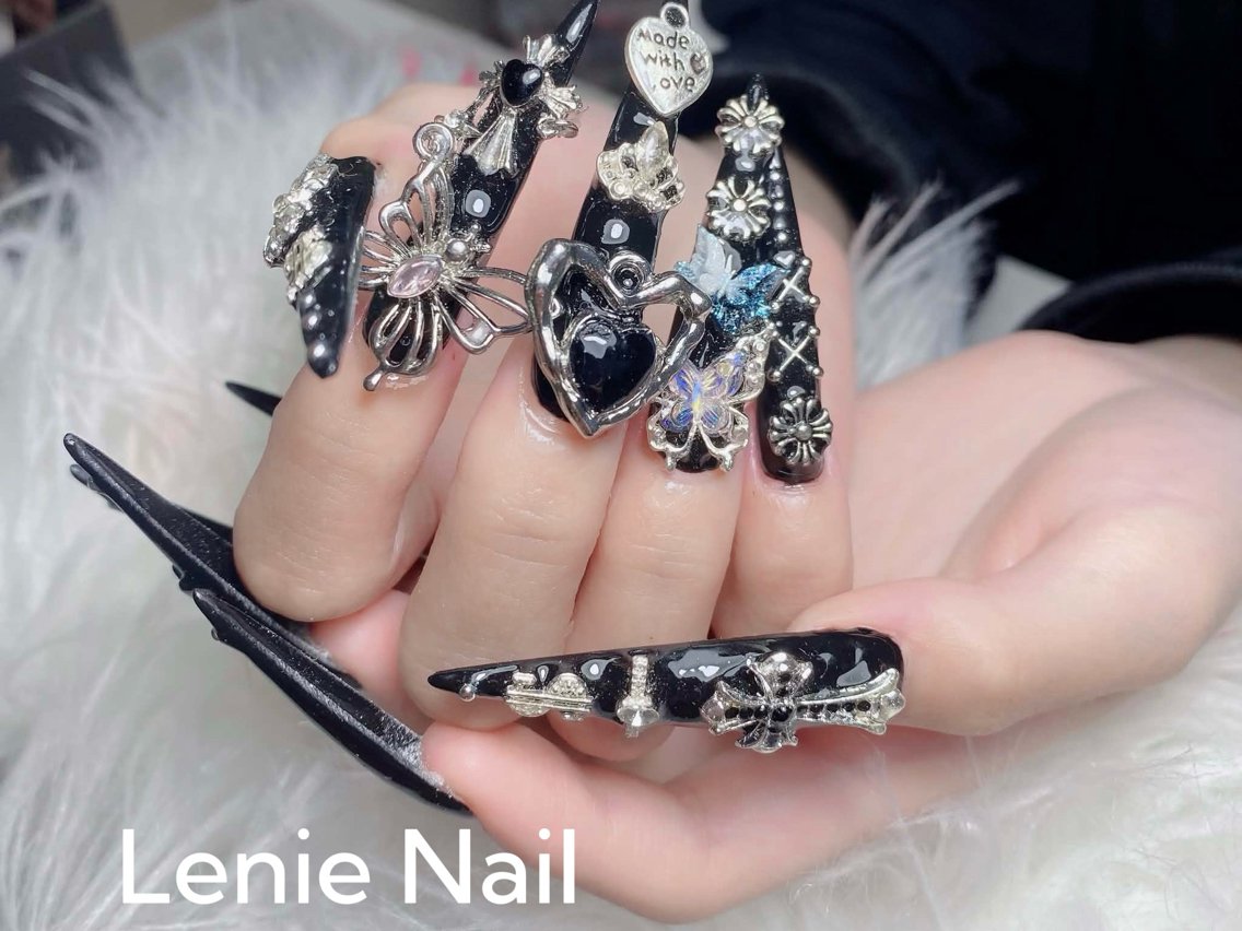 ネイル チークネイル 長さ出し フラッシュネイル フレンチネイル グラデーション ハンドネイル Lenie Nail Salonのネイルデザイン