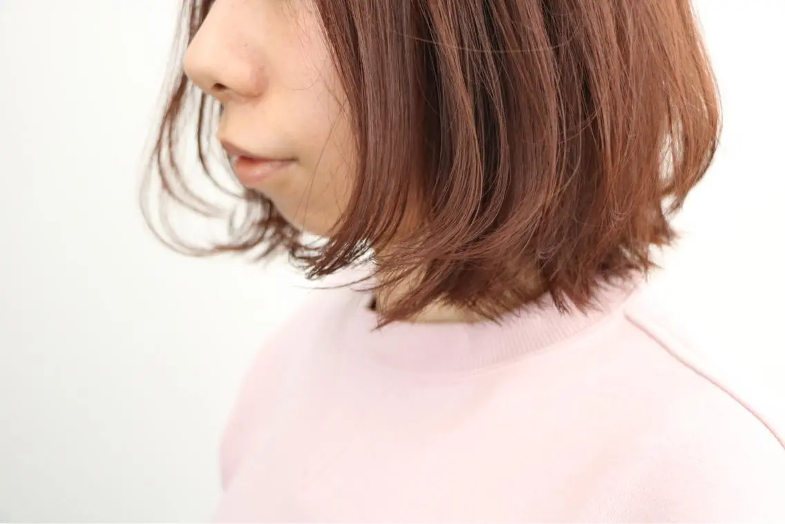 ショート ミディアム カラー ピンクカラー ボブ レイヤーカット soins de MaLilyのヘアスタイル