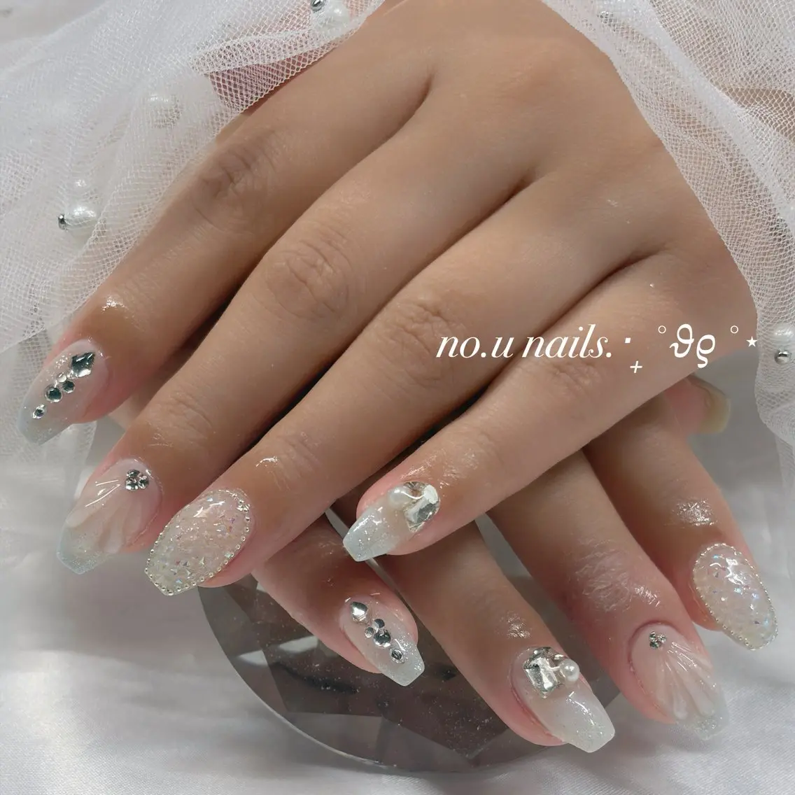 ネイル フラッシュネイル 韓国ネイル ラメ(グリッター) マグネットネイル シンプルネイル ハンドネイル no.U nailsのネイルデザイン