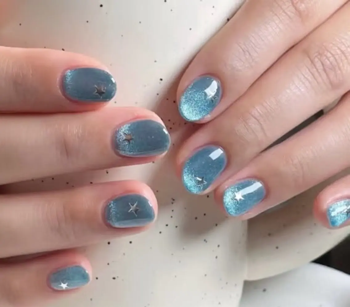 ネイル アートネイル オーロラネイル チークネイル フレンチネイル ガラスフレンチ 🎀YooLi Nail salonのネイルデザイン