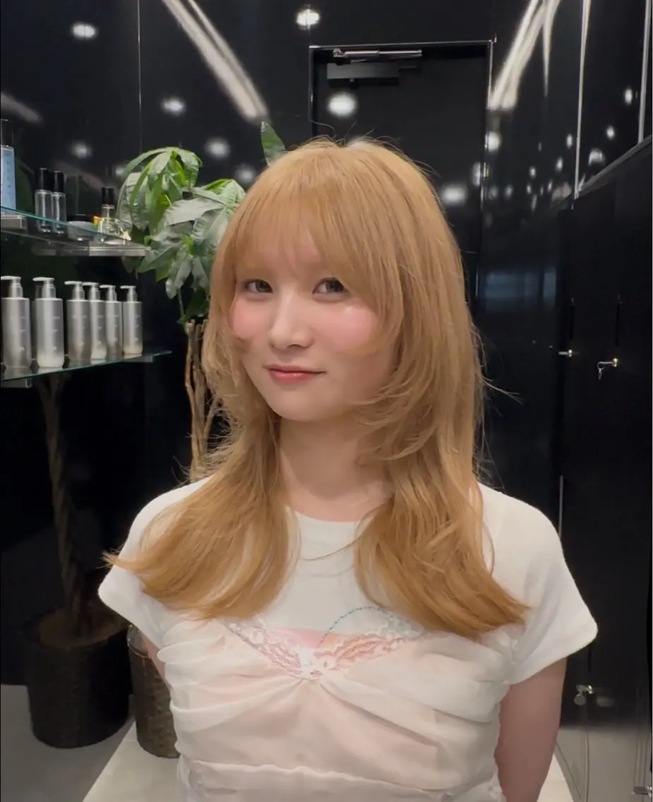 セミロング 小北 つつみ/生えグセ改善のヘアスタイル