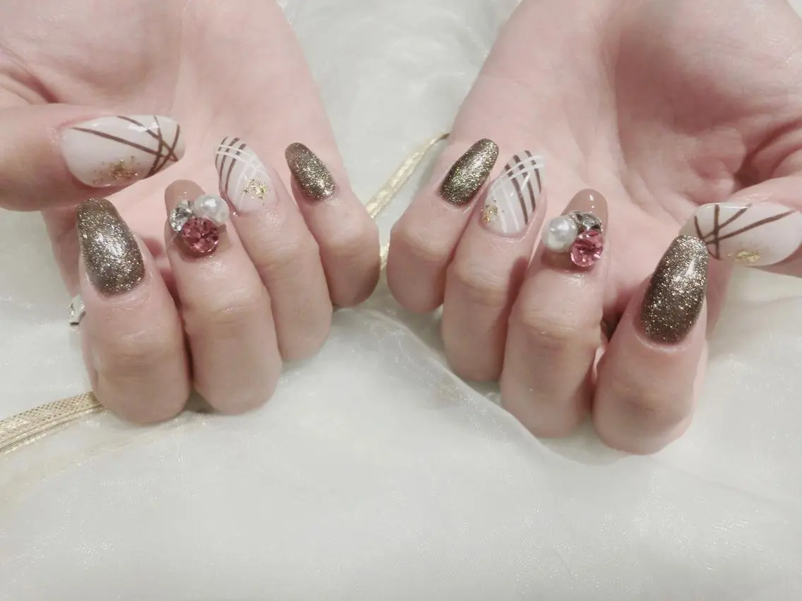 ロング Babarla Nailのネイルデザイン